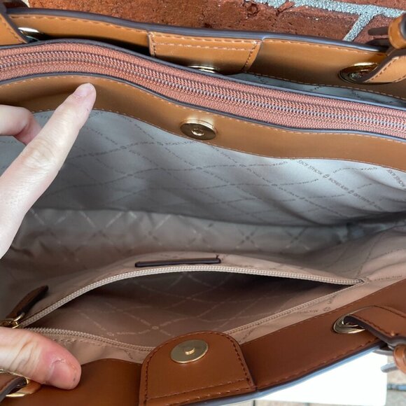 Michael Kors Commuter Tote - Picture 4 of 9